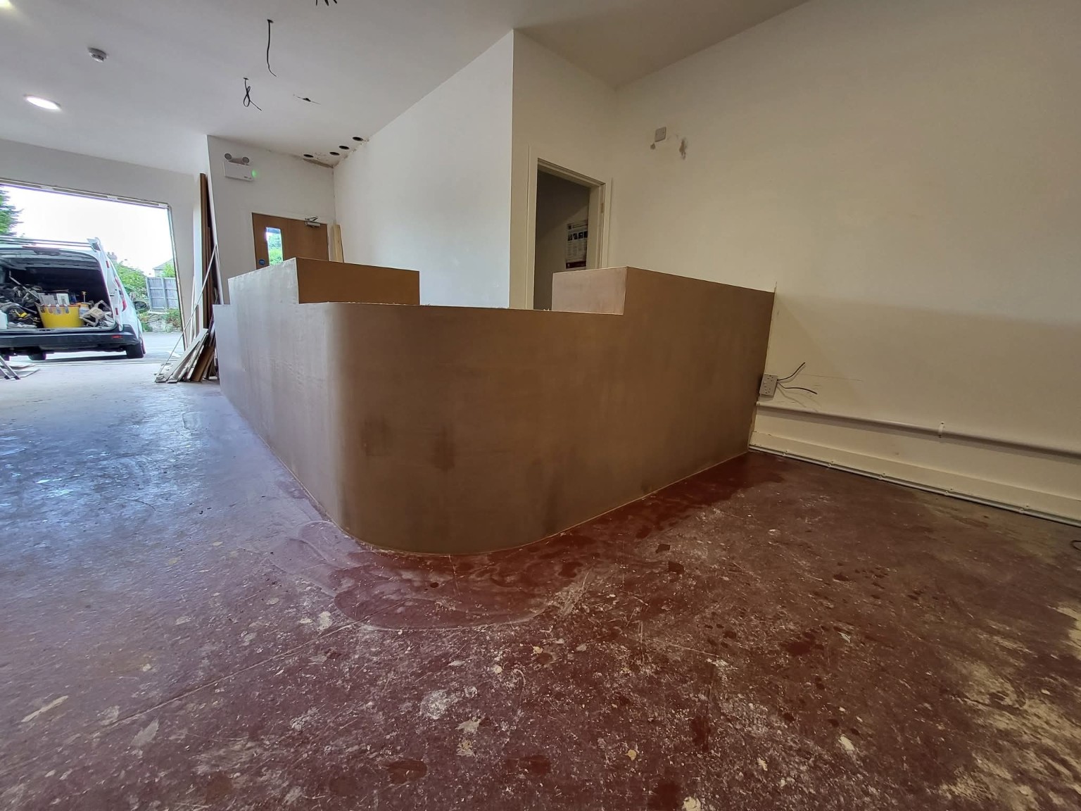 Finished curved plaster counter
