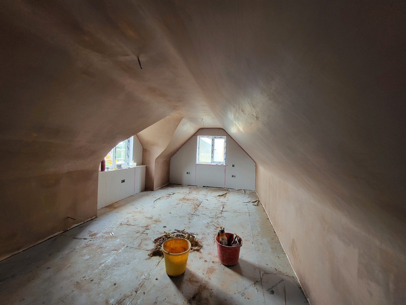 Wide view of finished curved plasterwork